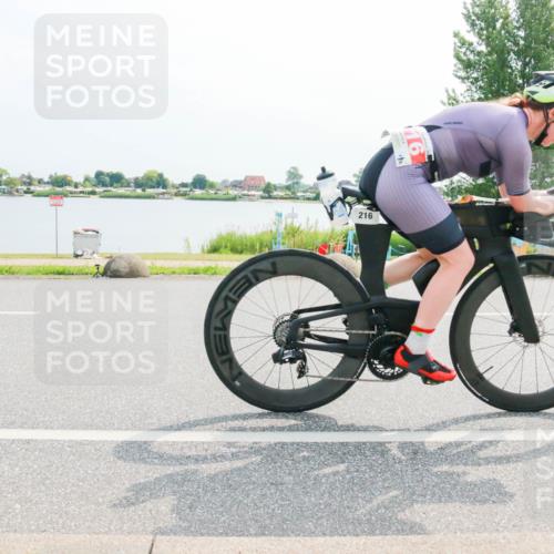 15.06.2025 - 27. Vierlanden-Triathlon H.Heesch http://msf.ph/oto/8018610 15.06.2025 10:19:18 Radfahren 37, 216, 387, 399 meine-sportfotos.de