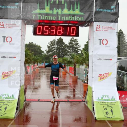 15.06.2025 - 7 Türme Triathlon Michael Strokosch http://msf.ph/oto/8018611 15.06.2025 15:38:09 Ziel 218 meine-sportfotos.de