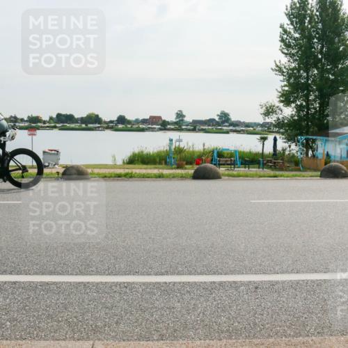 15.06.2025 - 27. Vierlanden-Triathlon H.Heesch http://msf.ph/oto/8018699 15.06.2025 09:33:37 Radfahren 202 meine-sportfotos.de