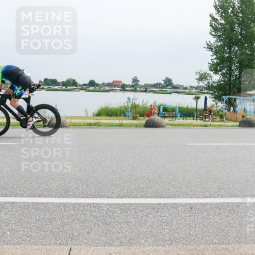15.06.2025 - 27. Vierlanden-Triathlon H.Heesch http://msf.ph/oto/8018702 15.06.2025 11:15:22 Radfahren 687, 817, 853, 862 meine-sportfotos.de