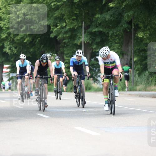 15.06.2025 - 7 Türme Triathlon Yannick Fuchs http://msf.ph/oto/8018721 15.06.2025 13:31:41 Radfahren 234, 582, 986, 988, 1004, 1198 meine-sportfotos.de