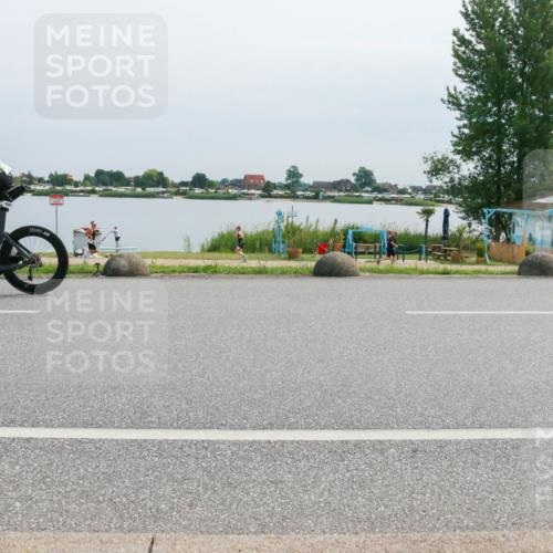 15.06.2025 - 27. Vierlanden-Triathlon H.Heesch http://msf.ph/oto/8018726 15.06.2025 11:15:34 Radfahren 198, 658 meine-sportfotos.de