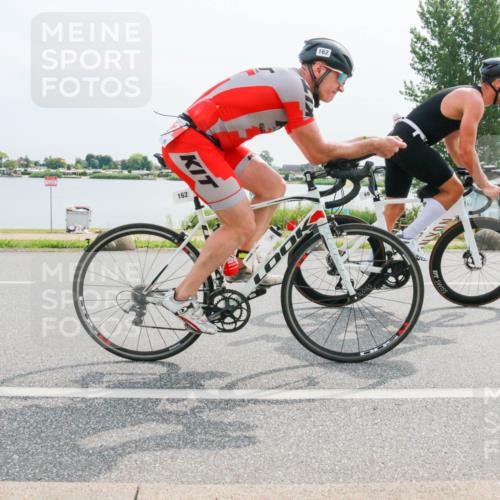 15.06.2025 - 27. Vierlanden-Triathlon H.Heesch http://msf.ph/oto/8018799 15.06.2025 10:20:04 Radfahren 20, 69, 85, 162 meine-sportfotos.de