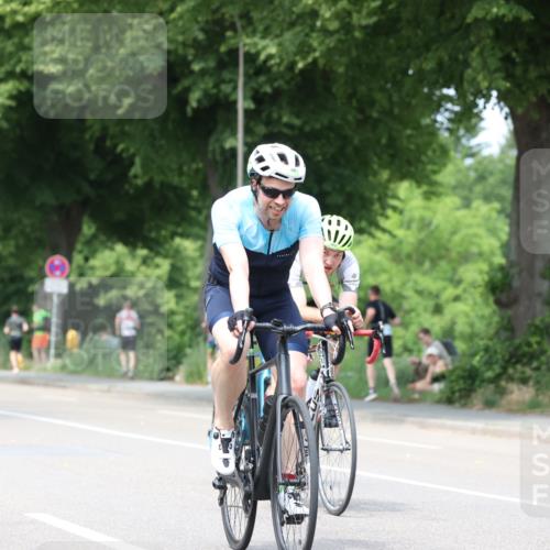 15.06.2025 - 7 Türme Triathlon Yannick Fuchs http://msf.ph/oto/8018822 15.06.2025 13:31:44 Radfahren 234, 582, 986, 988, 1004, 1198 meine-sportfotos.de