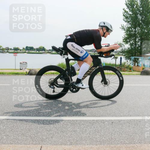 15.06.2025 - 27. Vierlanden-Triathlon H.Heesch http://msf.ph/oto/8018823 15.06.2025 10:20:05 Radfahren 20, 69, 85, 162 meine-sportfotos.de
