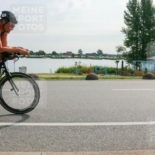 15.06.2025 - 27. Vierlanden-Triathlon H.Heesch http://msf.ph/oto/8018836 15.06.2025 09:34:24 Radfahren 87, 188 meine-sportfotos.de