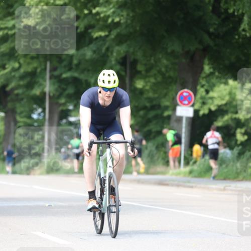 15.06.2025 - 7 Türme Triathlon Yannick Fuchs http://msf.ph/oto/8018841 15.06.2025 13:31:45 Radfahren 234, 582, 708, 986, 988, 990, 1004, 1198 meine-sportfotos.de