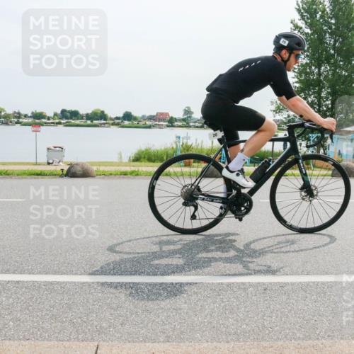 15.06.2025 - 27. Vierlanden-Triathlon H.Heesch http://msf.ph/oto/8018850 15.06.2025 10:20:06 Radfahren 20, 69, 85, 162 meine-sportfotos.de