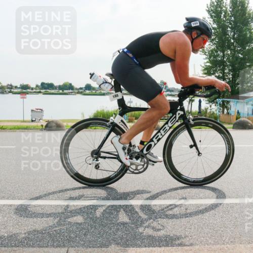 15.06.2025 - 27. Vierlanden-Triathlon H.Heesch http://msf.ph/oto/8018854 15.06.2025 09:34:24 Radfahren 87, 188 meine-sportfotos.de