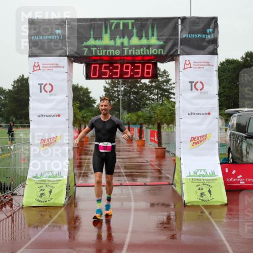 15.06.2025 - 7 Türme Triathlon Michael Strokosch http://msf.ph/oto/8018867 15.06.2025 15:39:38 Ziel 228 meine-sportfotos.de