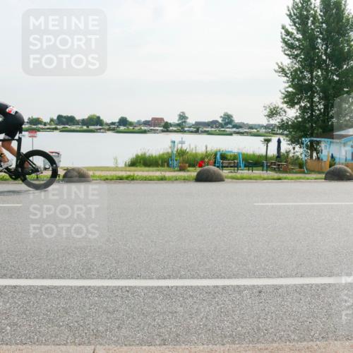15.06.2025 - 27. Vierlanden-Triathlon H.Heesch http://msf.ph/oto/8018897 15.06.2025 09:34:55 Radfahren 172, 233 meine-sportfotos.de