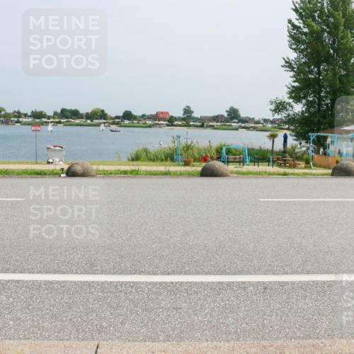 21.06.2025 - 27. Vierlanden-Triathlon H.Heesch http://msf.ph/oto/8018904 15.06.2025 12:00:26 Radfahren 930 meine-sportfotos.de