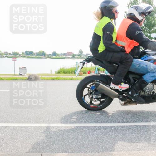15.06.2025 - 27. Vierlanden-Triathlon H.Heesch http://msf.ph/oto/8018928 15.06.2025 09:35:20 Radfahren  meine-sportfotos.de