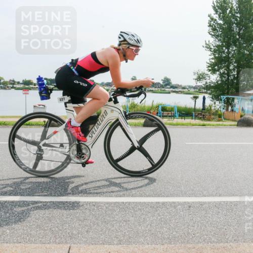 15.06.2025 - 27. Vierlanden-Triathlon H.Heesch http://msf.ph/oto/8018940 15.06.2025 10:20:41 Radfahren 181, 182, 227 meine-sportfotos.de