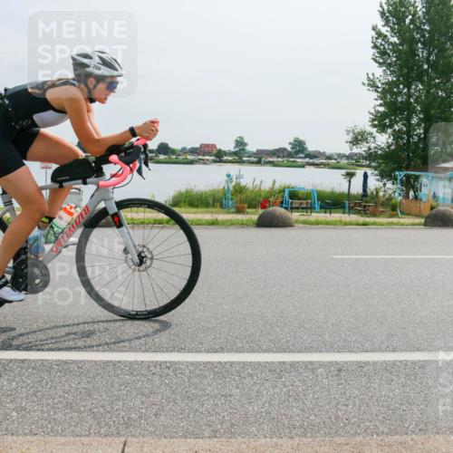 15.06.2025 - 27. Vierlanden-Triathlon H.Heesch http://msf.ph/oto/8018956 15.06.2025 10:20:47 Radfahren 206, 622 meine-sportfotos.de