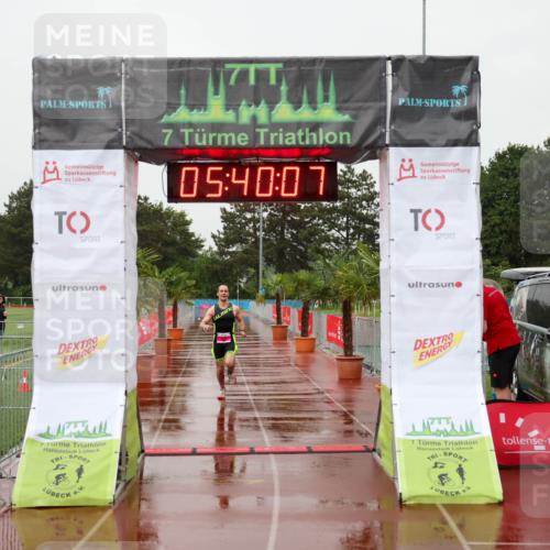 15.06.2025 - 7 Türme Triathlon Michael Strokosch http://msf.ph/oto/8018966 15.06.2025 15:40:06 Ziel 271 meine-sportfotos.de