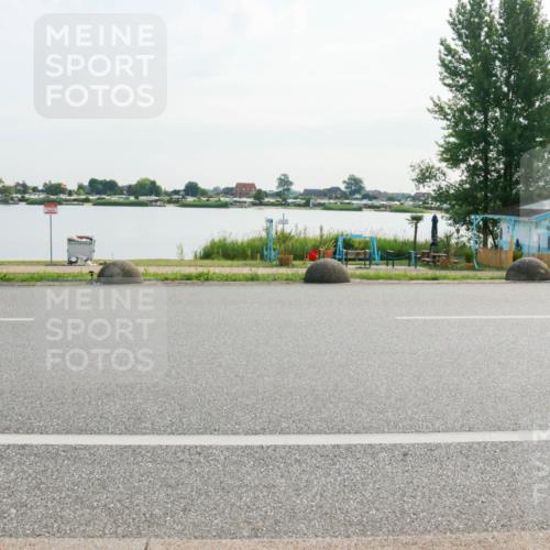 15.06.2025 - 27. Vierlanden-Triathlon H.Heesch http://msf.ph/oto/8018974 15.06.2025 09:35:47 Radfahren 252 meine-sportfotos.de