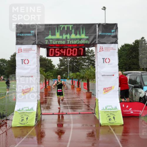 15.06.2025 - 7 Türme Triathlon Michael Strokosch http://msf.ph/oto/8018991 15.06.2025 15:40:07 Ziel 271 meine-sportfotos.de