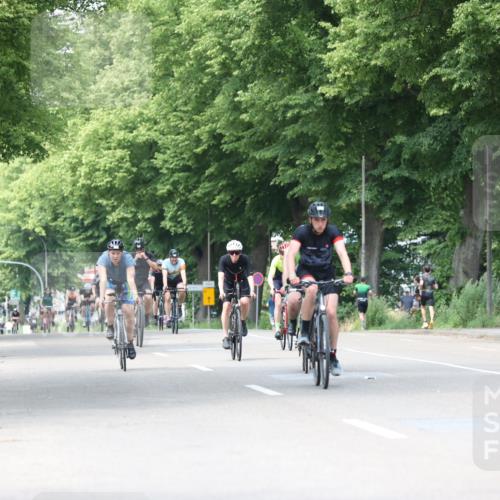 15.06.2025 - 7 Türme Triathlon Yannick Fuchs http://msf.ph/oto/8019015 15.06.2025 13:31:49 Radfahren 327, 582, 665, 708, 784, 990, 1198 meine-sportfotos.de
