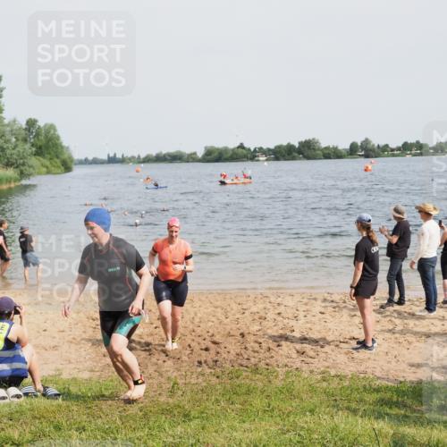 21.06.2025 - 27. Vierlanden-Triathlon MichiJ http://msf.ph/oto/8019049 15.06.2026 10:19:11 Schwimmen 474, 478, 498, 543, 558 meine-sportfotos.de