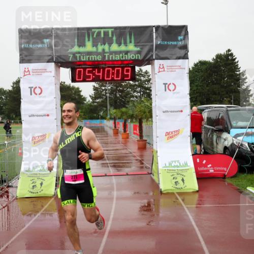 15.06.2025 - 7 Türme Triathlon Michael Strokosch http://msf.ph/oto/8019072 15.06.2025 15:40:09 Ziel 271 meine-sportfotos.de