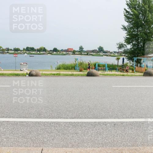 21.06.2025 - 27. Vierlanden-Triathlon H.Heesch http://msf.ph/oto/8019091 15.06.2025 12:00:38 Radfahren 199, 204, 966 meine-sportfotos.de