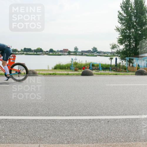 15.06.2025 - 27. Vierlanden-Triathlon H.Heesch http://msf.ph/oto/8019119 15.06.2025 09:36:49 Radfahren 38, 185 meine-sportfotos.de