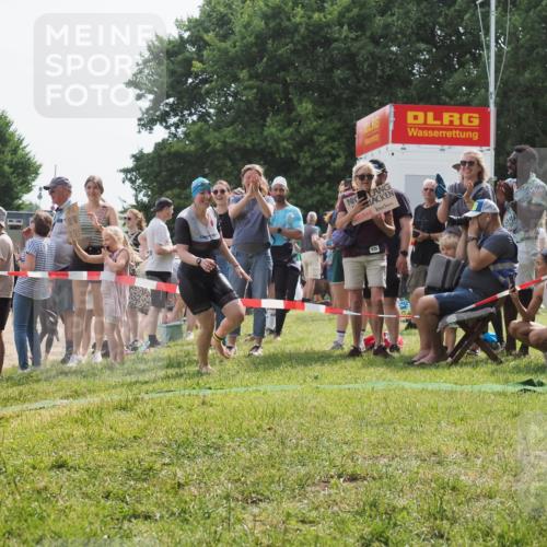 15.06.2025 - 27. Vierlanden-Triathlon KatJ http://msf.ph/oto/8019134 15.06.2025 10:18:29 Schwimmen 495, 533, 535, 586, 621, 628 meine-sportfotos.de