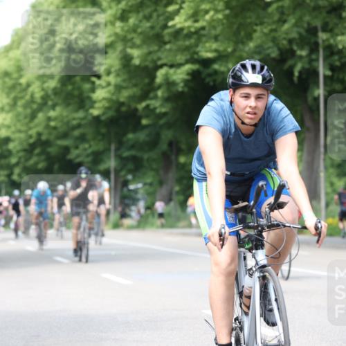 15.06.2025 - 7 Türme Triathlon Yannick Fuchs http://msf.ph/oto/8019151 15.06.2025 13:31:52 Radfahren 327, 665, 708, 784, 990, 1087, 1167 meine-sportfotos.de