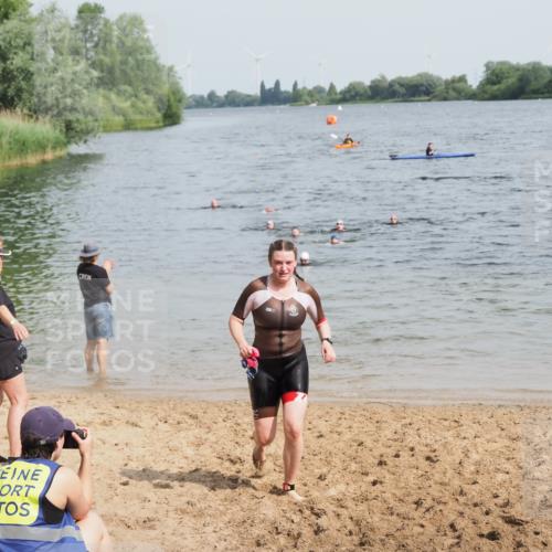 21.06.2025 - 27. Vierlanden-Triathlon MichiJ http://msf.ph/oto/8019158 15.06.2026 10:19:18 Schwimmen 474, 543, 558 meine-sportfotos.de