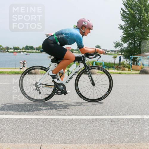 21.06.2025 - 27. Vierlanden-Triathlon H.Heesch http://msf.ph/oto/8019206 15.06.2025 12:00:40 Radfahren 199, 204, 966 meine-sportfotos.de