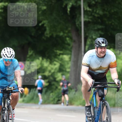 15.06.2025 - 7 Türme Triathlon Yannick Fuchs http://msf.ph/oto/8019239 15.06.2025 13:31:54 Radfahren 327, 665, 708, 784, 990, 1087, 1167 meine-sportfotos.de