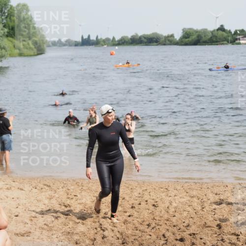 21.06.2025 - 27. Vierlanden-Triathlon MichiJ http://msf.ph/oto/8019260 15.06.2026 10:19:39 Schwimmen 503, 539, 603 meine-sportfotos.de