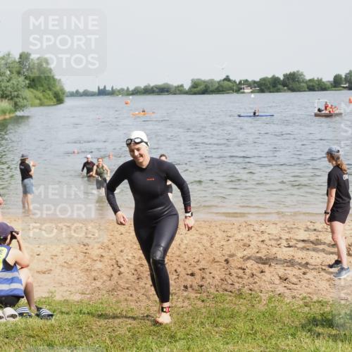 21.06.2025 - 27. Vierlanden-Triathlon MichiJ http://msf.ph/oto/8019296 15.06.2026 10:19:41 Schwimmen 503, 539, 603 meine-sportfotos.de