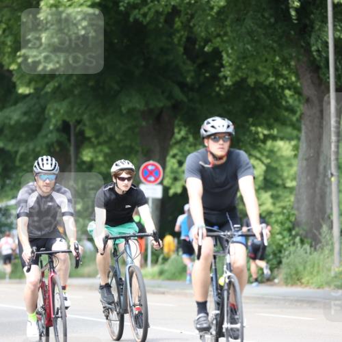 15.06.2025 - 7 Türme Triathlon Yannick Fuchs http://msf.ph/oto/8019301 15.06.2025 13:31:55 Radfahren 298, 327, 665, 708, 784, 990, 1087, 1167 meine-sportfotos.de