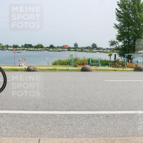 21.06.2025 - 27. Vierlanden-Triathlon H.Heesch http://msf.ph/oto/8019315 15.06.2025 12:00:45 Radfahren 199, 879 meine-sportfotos.de