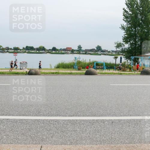 15.06.2025 - 27. Vierlanden-Triathlon H.Heesch http://msf.ph/oto/8019330 15.06.2025 11:16:02 Radfahren 102, 820, 860 meine-sportfotos.de