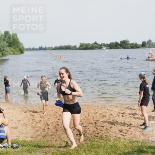 21.06.2025 - 27. Vierlanden-Triathlon MichiJ http://msf.ph/oto/8019368 15.06.2026 10:19:45 Schwimmen 500, 503, 539, 578, 603 meine-sportfotos.de
