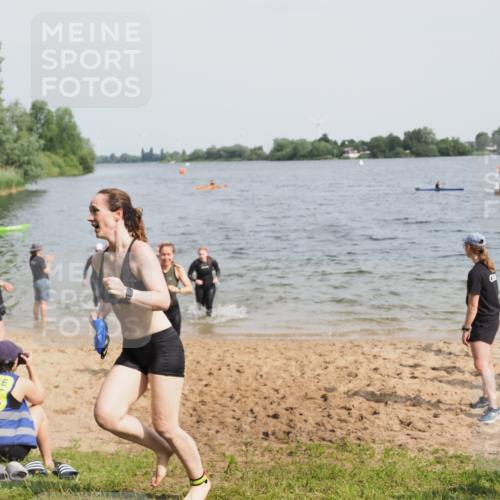 21.06.2025 - 27. Vierlanden-Triathlon MichiJ http://msf.ph/oto/8019373 15.06.2026 10:19:46 Schwimmen 500, 503, 539, 569, 578, 603 meine-sportfotos.de