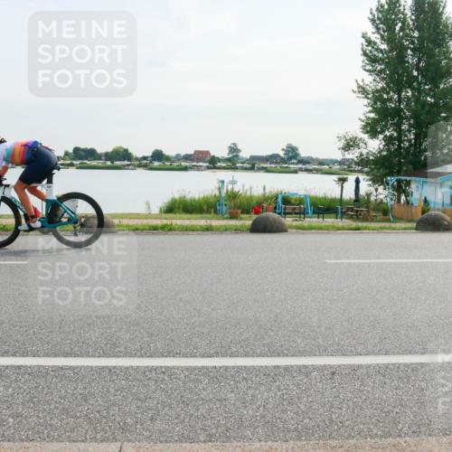 15.06.2025 - 27. Vierlanden-Triathlon H.Heesch http://msf.ph/oto/8019392 15.06.2025 09:38:01 Radfahren 225 meine-sportfotos.de