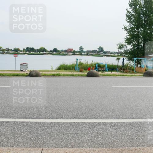 15.06.2025 - 27. Vierlanden-Triathlon H.Heesch http://msf.ph/oto/8019502 15.06.2025 10:23:10 Radfahren 80, 570, 620 meine-sportfotos.de