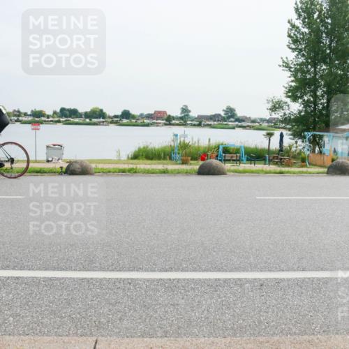 15.06.2025 - 27. Vierlanden-Triathlon H.Heesch http://msf.ph/oto/8019538 15.06.2025 10:23:14 Radfahren 80, 570, 597, 620 meine-sportfotos.de