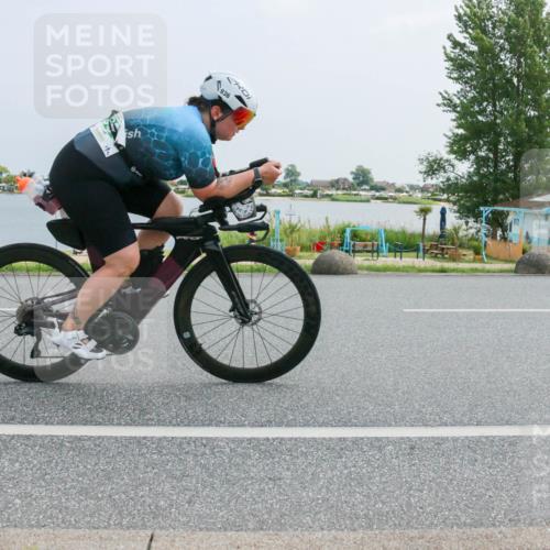 21.06.2025 - 27. Vierlanden-Triathlon H.Heesch http://msf.ph/oto/8019594 15.06.2025 12:02:24 Radfahren 800, 878, 936 meine-sportfotos.de