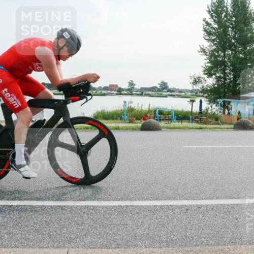 15.06.2025 - 27. Vierlanden-Triathlon H.Heesch http://msf.ph/oto/8019619 15.06.2025 09:39:05 Radfahren 108 meine-sportfotos.de
