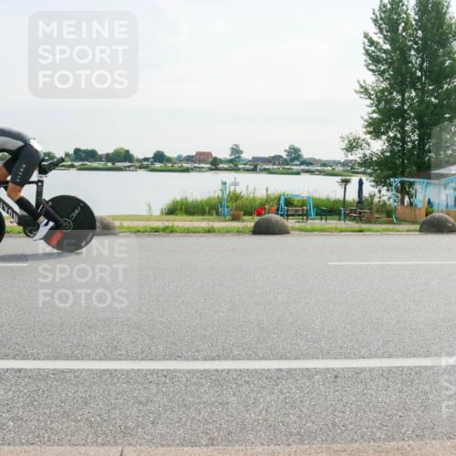 15.06.2025 - 27. Vierlanden-Triathlon H.Heesch http://msf.ph/oto/8019652 15.06.2025 09:39:31 Radfahren 87, 125 meine-sportfotos.de