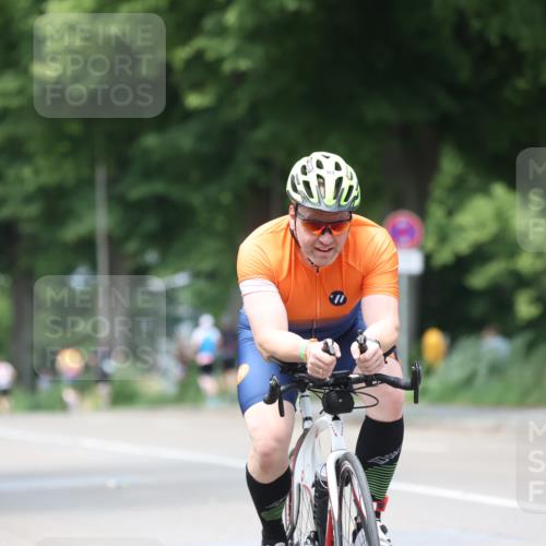 15.06.2025 - 7 Türme Triathlon Yannick Fuchs http://msf.ph/oto/8019690 15.06.2025 13:32:05 Radfahren 298, 579, 1132, 1169 meine-sportfotos.de