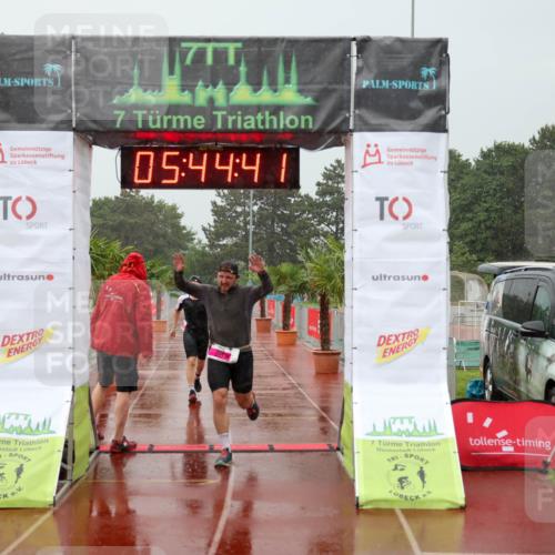 15.06.2025 - 7 Türme Triathlon Michael Strokosch http://msf.ph/oto/8019739 15.06.2025 15:44:41 Ziel 274, 296 meine-sportfotos.de