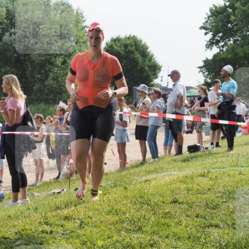 15.06.2025 - 27. Vierlanden-Triathlon KatJ http://msf.ph/oto/8019743 15.06.2025 10:19:17 Schwimmen 474, 478, 498, 543, 558 meine-sportfotos.de