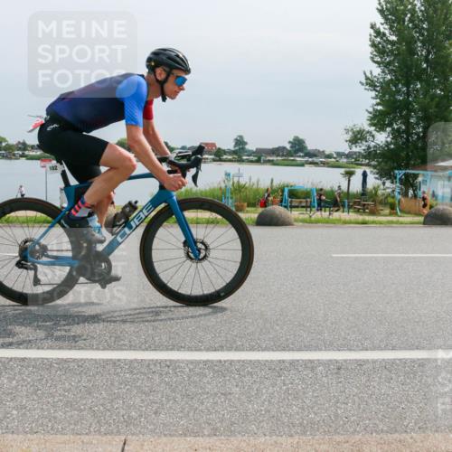 15.06.2025 - 27. Vierlanden-Triathlon H.Heesch http://msf.ph/oto/8019785 15.06.2025 11:16:06 Radfahren 102, 208, 860 meine-sportfotos.de