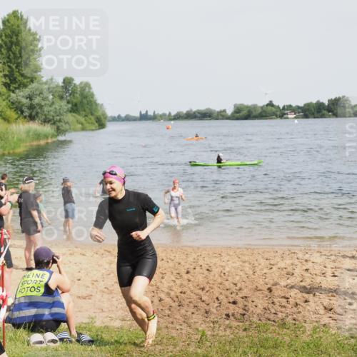 21.06.2025 - 27. Vierlanden-Triathlon MichiJ http://msf.ph/oto/8019791 15.06.2026 10:19:55 Schwimmen 500, 539, 553, 569, 578 meine-sportfotos.de
